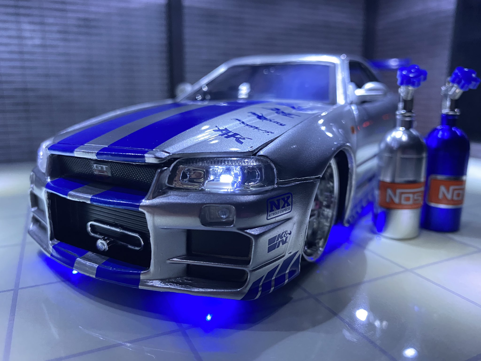 おたまガレージ ワイルドスピード Nissan Gt R R34 ブライアン仕様 Ledカスタム ニトロがいい仕事してるな おたまガレージ ワイスピ Gtr ミニカー Jadatoys ホットウィール T Co 5letxaiwsk Twitter