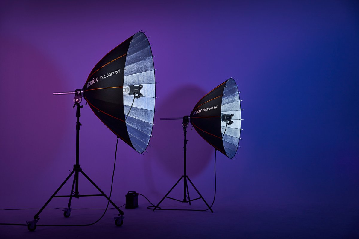 GodoxGlobal's tweet photo. How about shoot with a pro tool for photo &amp; video - Godox Parabolic Focusing System？Comments what do you expect to see next 😎https://t.co/YSiRwSCRMV
#godox #photography #videographer #parabolicfocusingsystem #P2400 #visualartist #fineart #P68  #P88  #P128  #P158 https://t.co/kHbRgN0fK7