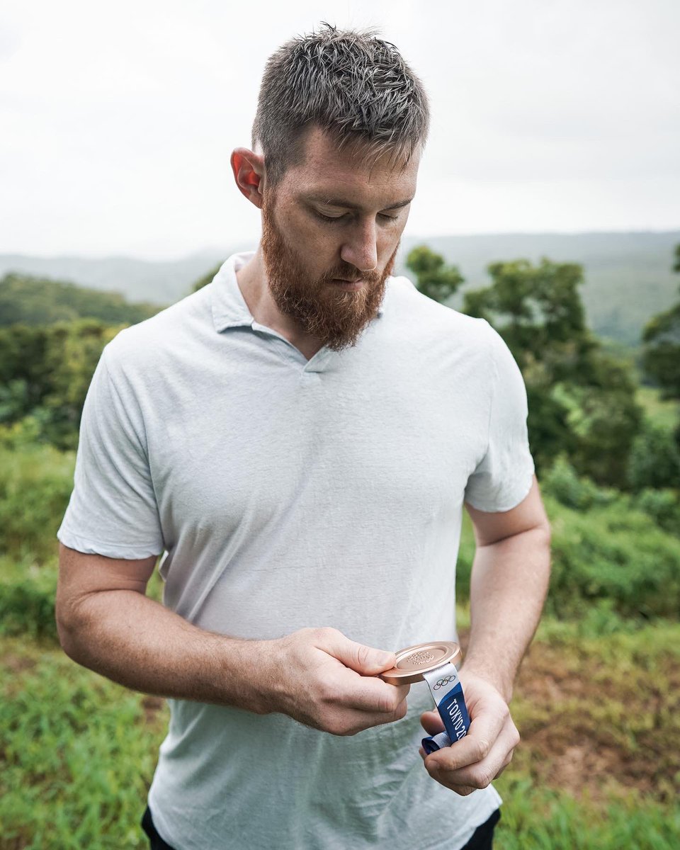 Aron Baynes tweet media