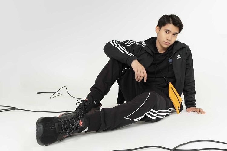 arawhoop's tweet photo. we literally went from model brent, to vlogger brent, and now we'll be seeing actor brent. can't wait to see your future achievements @brentymanalo. congratulations and more projects to come !! https://t.co/gRzN53uXpk