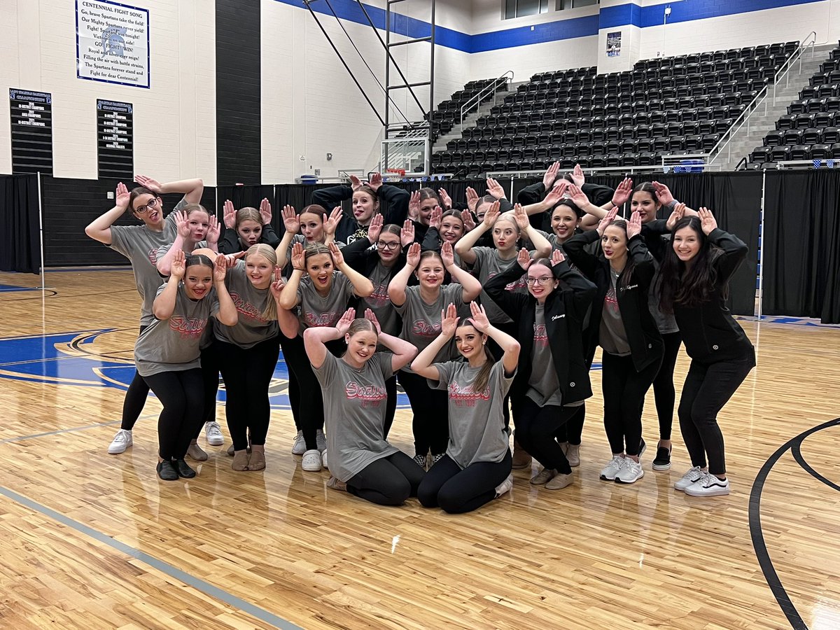 BHSElkStrutters's tweet photo. Contest Showoffs ✅ #OFIF #FocusFox https://t.co/sWqiS5PJEY