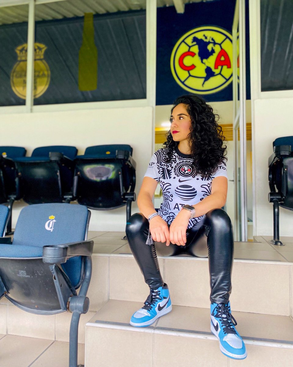 ferandrademx's tweet photo. Solo paso a contarles por si no sabían, que en mi Instagram el tío @CoronaRifadaMx y yo, estamos regalando 2 PASES DOBLES para el partido del sábado en el Estadio Azteca por si quieren ir a participar, hermosos. 😍🦅 #CoronaMeLleva
👉🏼 https://t.co/D85gmPa6xQ 👈🏼 https://t.co/Jcauzc5Lkt