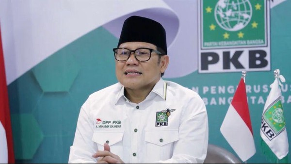 ImamMuhtamir's tweet photo. *#GusMuhaiminCapres2024*
*Gus Muhaimin Pro Kesejahteraan Rakyat*
*Bagus Muhaimin*

@cakimiNOW
@DPP_PKB 
@EmHasanuddin 
@Jazilul_Fawaid 
@imansyukri 
@malik_haramain 
@billy4riez
@DodiShawana
@Darmansyah99
@cheva_senko
@afriz_badri
@ira_012022 https://t.co/tP9ixtxQ2n