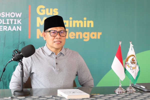 ImamMuhtamir's tweet photo. *#GusMuhaiminCapres2024*
*Gus Muhaimin Pro Kesejahteraan Rakyat*
*Bagus Muhaimin*

@cakimiNOW
@DPP_PKB 
@EmHasanuddin 
@Jazilul_Fawaid 
@imansyukri 
@malik_haramain 
@billy4riez
@DodiShawana
@Darmansyah99
@cheva_senko
@afriz_badri
@ira_012022 https://t.co/qPKJAsNuVI