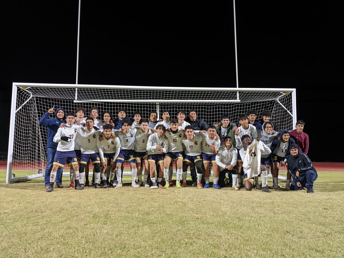 FwVarsitysoccer's tweet photo. 4-0 victory over ironwood Hs, thank you to everyone who continues to support the boys! Great team win on first region game. https://t.co/pLXWYGlpIL