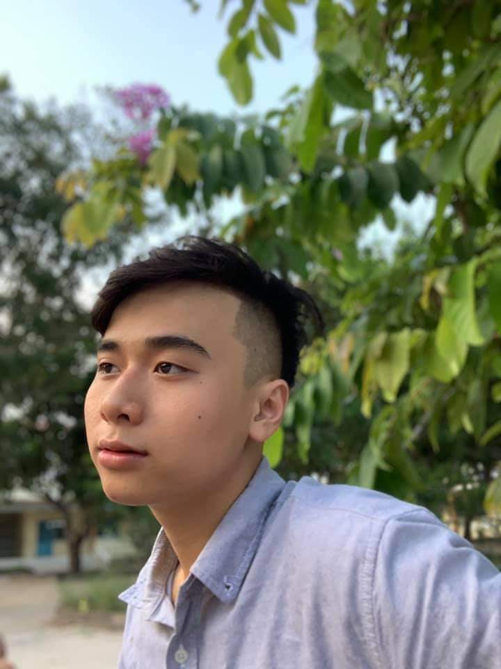 An08112005's tweet photo. Ai cho em bú cu với, thèm quá https://t.co/hcfoUh84Pi