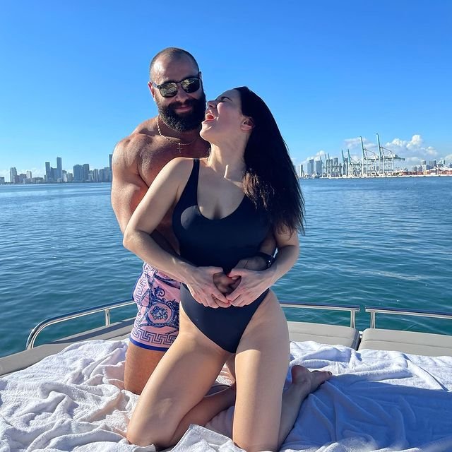 DileepWWE's tweet photo. New Pics of Miro Visits Water World With Wife CJ Perry. @ToBeMiro @TheCJPerry 😘😍❤️👙 https://t.co/m8USRW5KJE