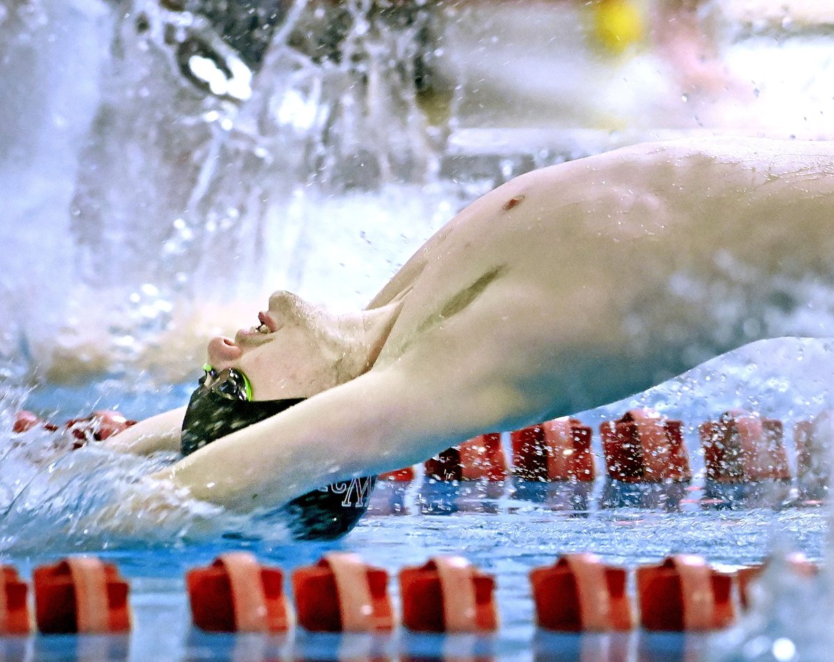 phojoknight's tweet photo. Hempfield boys defeat Warwick 95-72 in L-L League section 1 swimming Thursday night in Lititz @LancasterSports @LancasterOnline @SteveNavaroli @WarwickWarriors @HempfieldSwim @hempfield #LLsports More pics 👉 https://t.co/wBFm92fNUd https://t.co/bEzQ4sFxG2