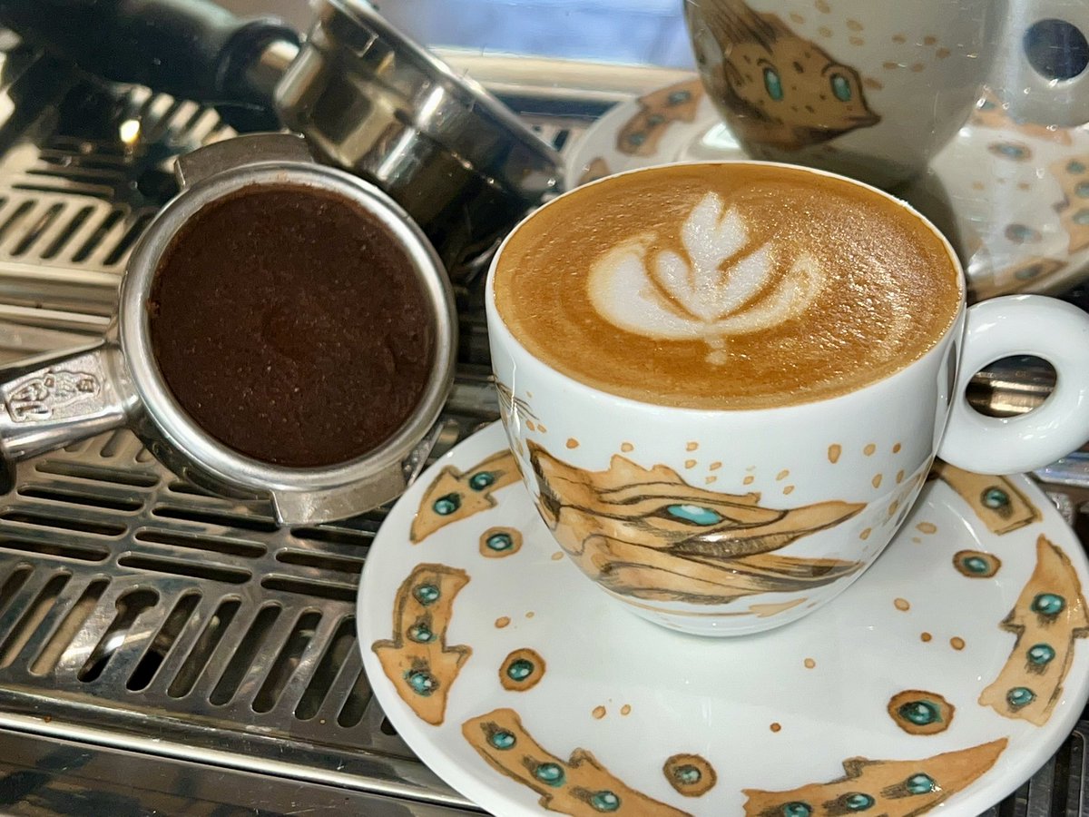 DPJ1963's tweet photo. #FlatWhiteFriday #CoffeeLovers ☕️💪🏼 https://t.co/xFoDptA4Tk