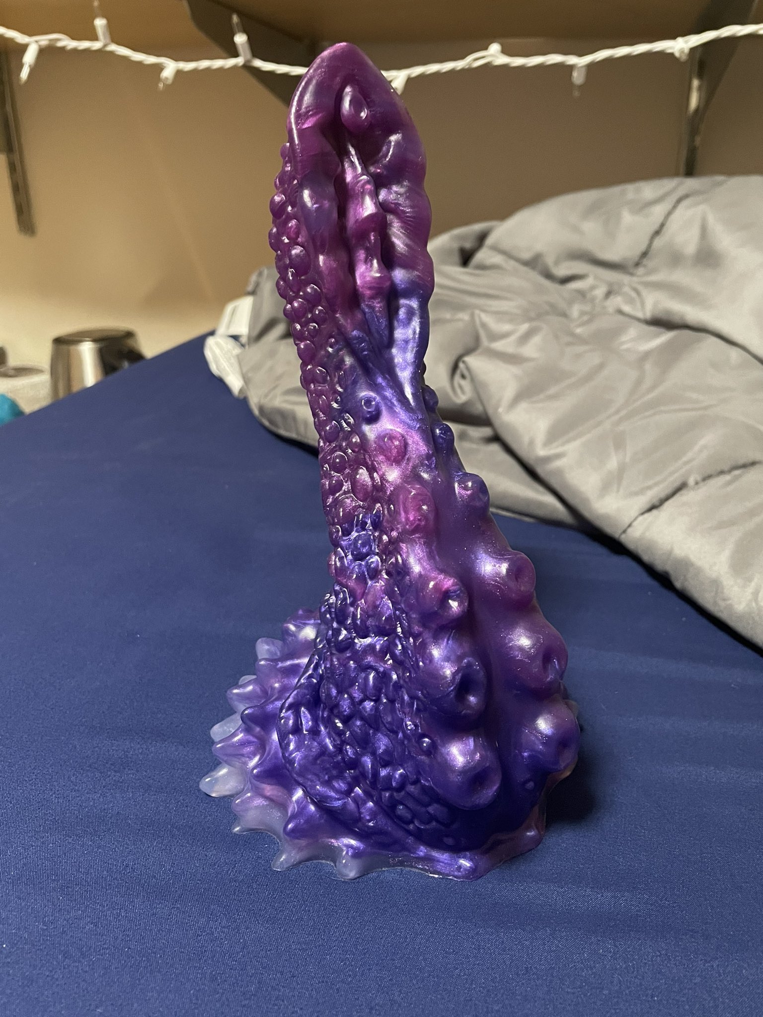 1 pic. Does anyone want dibs on this gorgeous unused M/S Atlantis with suction cup before I put it up on reddit? Beautiful marble of purples but not quite for me. I’m making a shipping run tomorrow :) https://t.co/XNsPg2zqMZ