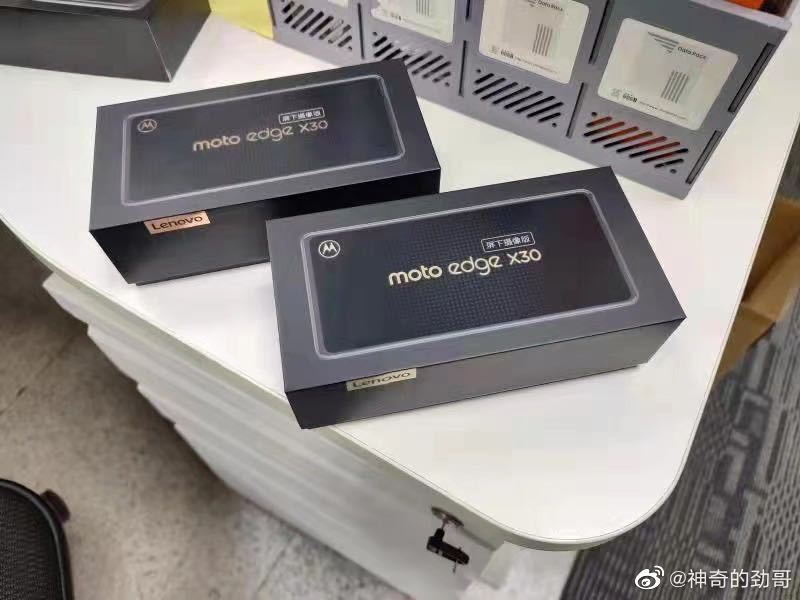 gizmochina's tweet photo. Moto Edge X30 Under-Screen Camera Edition teased; expected to launch soon

https://t.co/MUGnQGqjJb

#Motorola #MotoEdgeX30 #UnderDisplay #Camera #Edition #Flagship #Smartphone #Teaser #China https://t.co/Bdec48Pfgl