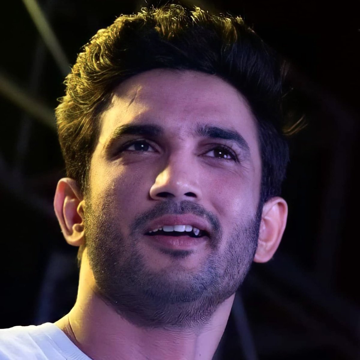zumamallik's tweet photo. Happy birthday Bhai. ❤️ Please come back. You’re missed every single day with each beat of my heart. 😔

@itsSSR 🔭 

#SushantDay 

@uvmallik @aurosree @SwastiSinha73 @Judhajit4Photon @SsrRules @Vaccinated_User @SSRkaFan @justice_sushi @Sushantify @PMOIndia @HMonHBO @republic https://t.co/S3Fe1MeRHA