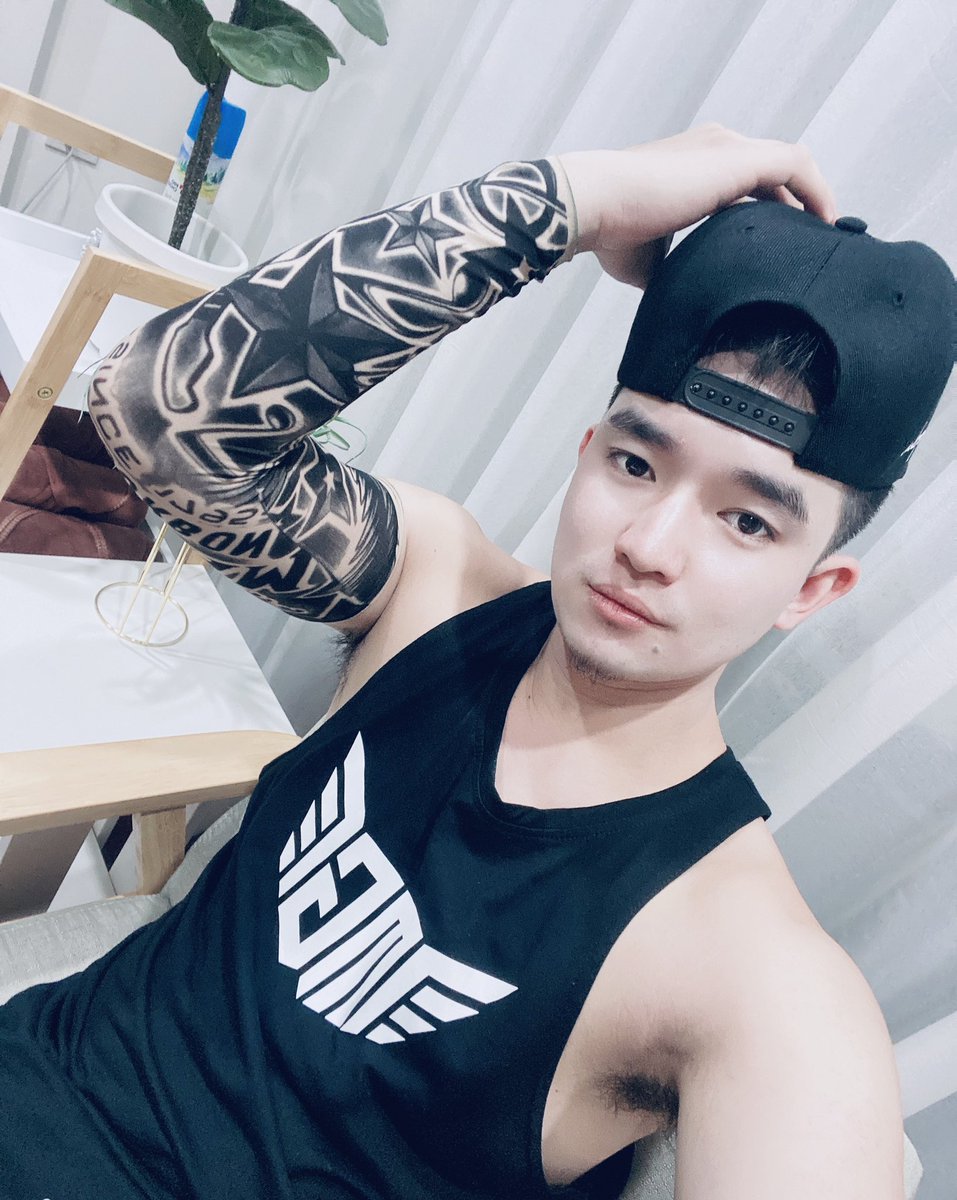 BEAM38724935's tweet photo. วันนี้บีมอยู่สาขาสาทรนะครับลูกค้าท่านไหนอยากนวดกับบีมแอดไลน์ได้เลยนะครับ https://t.co/jjFWrXnKW3