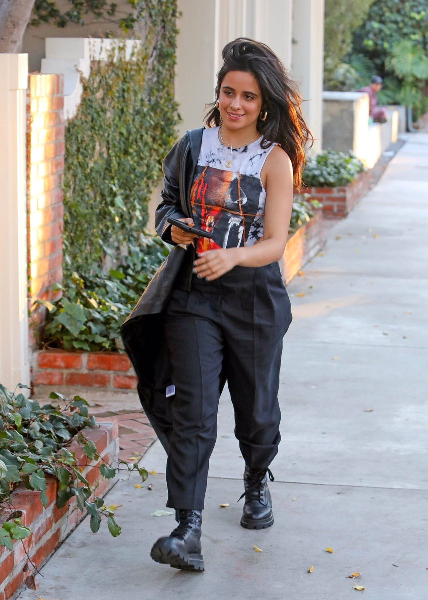 MediaTCD's tweet photo. Camila Cabello in Los Angles #1 https://t.co/SYslBmmyyj