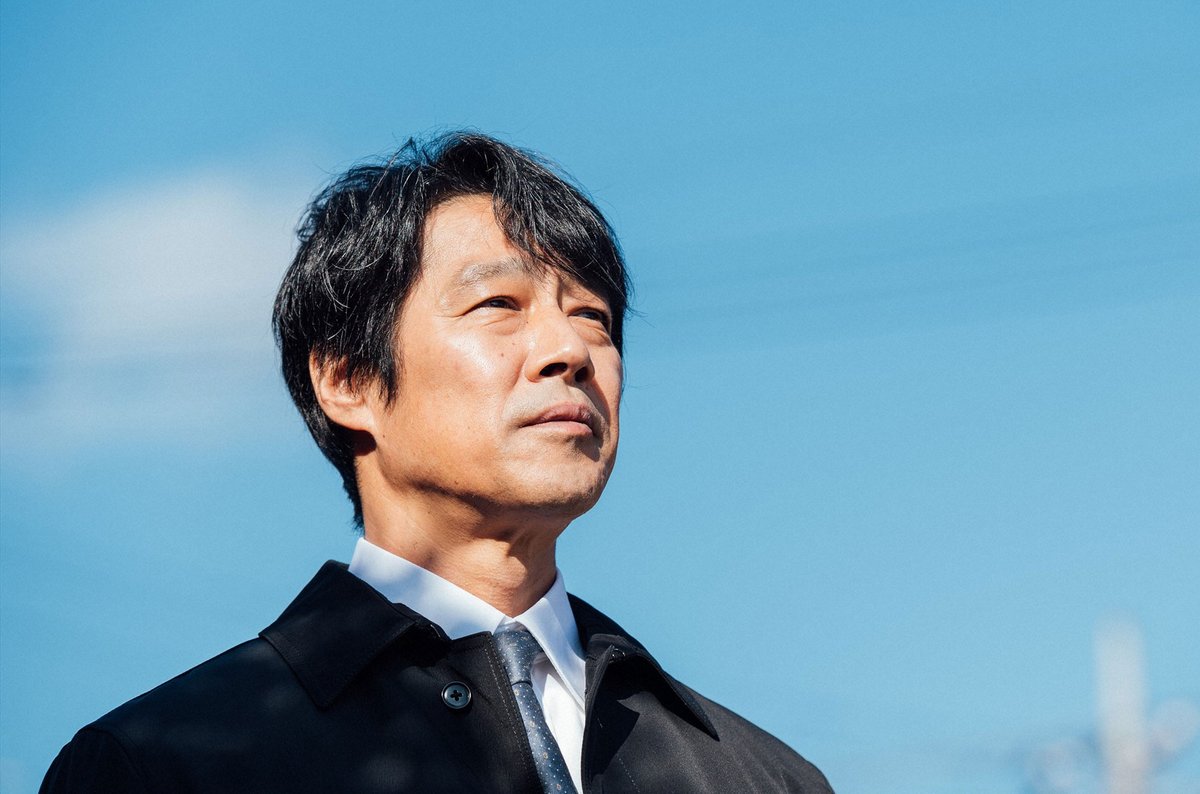 oricon's tweet photo. 【📺今夜22:00】
ドラマ『妻、小学生になる。��スタート❗

突然の別れから10年。元愛妻家の男と、妻(外見は小学生)、そして大人になりきれない娘の家族再生物語💕
https://t.co/dyS9OHc1Jc

👨‍👩‍👧 キャスト
#堤真一 #石田ゆり子 #蒔田彩珠 #毎田暖乃 #吉田羊

#つましょー #妻小学生になる @tsumasho_TBS https://t.co/g3WvUPOxLp