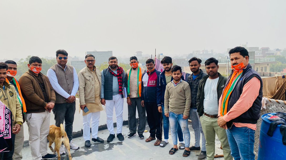 Akashgautam_bjp's tweet photo. #जाटव_समाज_जनसंपर्क
#जय_भाजपा_तय_भाजपा
 दिनांक 20 जनवरी 2022 को लोनी विधानसभा बलराम नगर मण्डल सदुल्लाबद गांव में #जाटव_समाज में जनसंपर्क किया।
@Akashgautam_bjp @nkgurjar4bjp @BJP4UP @BJP4WestUP @BJP4Loni @jilla_bjpgzb @sunilbansalbjp @swatantrabjp @RSSorg @ArunSinghbjp https://t.co/w8gsJiDugH