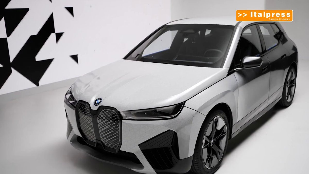 quotidianodirg's tweet image. #Curiosità #bmwixflow BMW iX Flow, la carrozzeria cambia colore come per magia dlvr.it/SHWpXQ