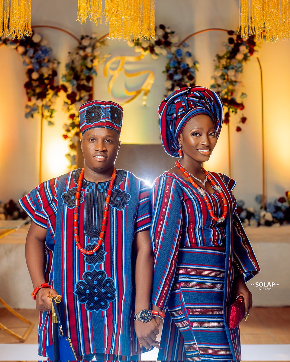 Solapmedia's tweet photo. #Faloveaffairs

Photography @solapmedia
Make up @mbpro_ng

#asoebi @asoebispecial @asoebiladies @AsoEbiBella #yorubawedding https://t.co/G3v7cubo8e