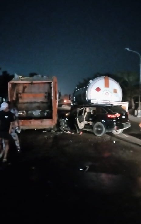 FashShakky's tweet photo. @followlastma [6:50AM] #Igando
#AccidentReport A multiple accident has occurred btwn a @Lawma_gov compactor, a mini gas truck and highlander at Akesan inw Igando.
The injured have been taken to the hospital.

@Gidi_Traffic 
@TrafficChiefNG 
@trafficbutter https://t.co/86QYoFOrEq