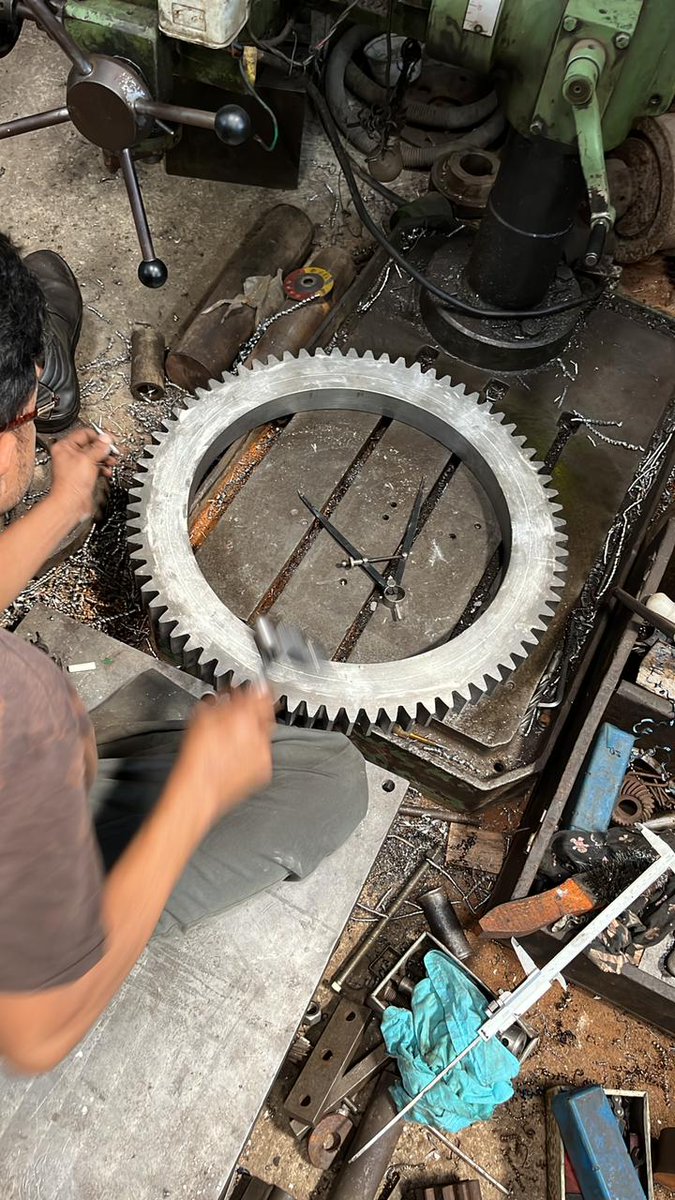 simranmachines's tweet photo. https://t.co/yDEliOiFoP Simran Enterprises is a gear manufacturing company in Mumbai, also selling refurbished industrial machinery.  They are recognised as one of the best gear manufacturers in Thane, Wagle and also in Mumbai #gears #gear #industrialgears #engineeringgears https://t.co/1lCN67N0oJ
