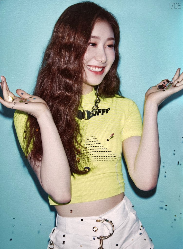 1705zip's tweet photo. [scan] ITZY It’z ICY

Album Photobook 

#류진 #채령  
#ITZY #ICY
#ITzICY https://t.co/KJDmTufist