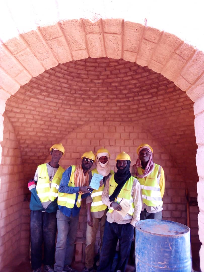 CISPorg's tweet photo. #CISPinNiger
👉Progetto Urbanisation For Change
✅concluse le formazioni di 132 operai della città
✅completate di 22 case sociali bioclimatiche in terra 
✅A breve il lancio di altre 60 costruzioni!
📣Scopri di più su #U4C 
https://t.co/8W9HUFTghy
@aics_it #UnioneEuropea https://t.co/A15IszM8fg