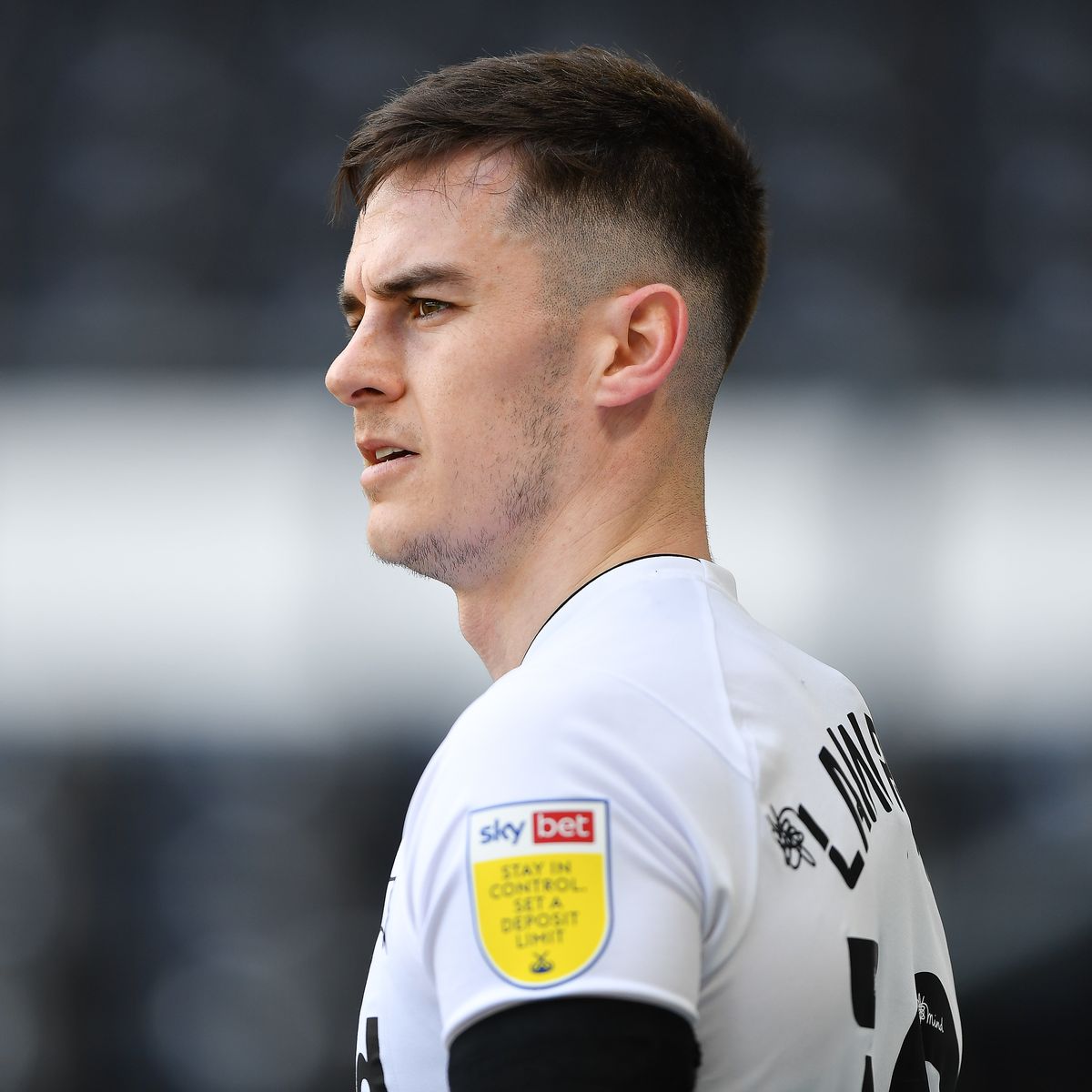 Qprdaily82's tweet photo. QPR have approached Derby for a deal to sign Tom Lawrence #QPR

QPR fans would you like him

Like - Yes
Comment - No https://t.co/SjscH5w4DP