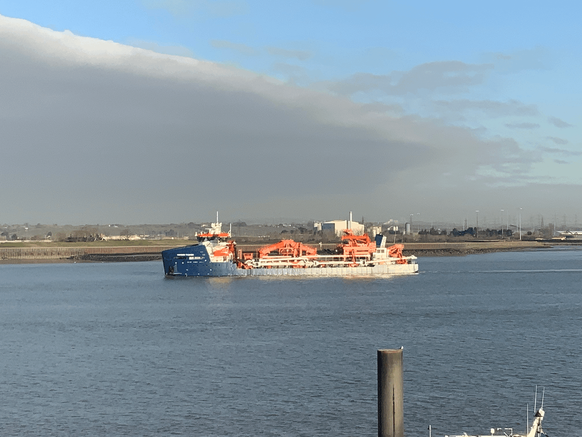 LondonPortAuth's tweet photo. Hanson Thames glides past Gravesend, making its first call on the river. @Hanson_UK

See what else is moving in the #PortofLondon https://t.co/cIEE1mKJnZ https://t.co/2CNkDg6HOk