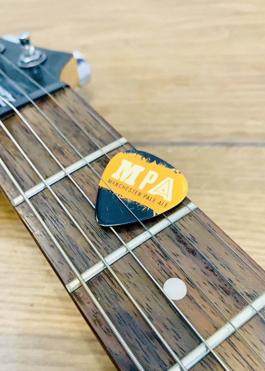 Travelbaggins's tweet image. Found more beer merchandise. Possibly my favourite. For the MPA refreshing sounds band competition 🍺 🎸🤘. @JWLeesBrewery #refreshingsounds #mpa