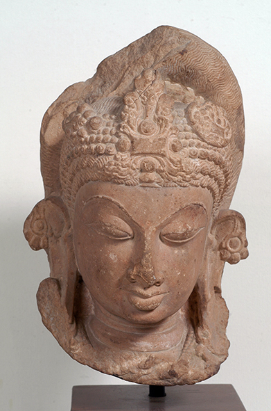 not much have we read about our past? not anyone tried to teach us
or may be they never tried to study?
beautiful Head of Devi Parvati, elaborate hair styling jewellery, crown 
7th Century Sculpture from Haryana? @museumchd ??
#BharatKosh i coined for Heritage