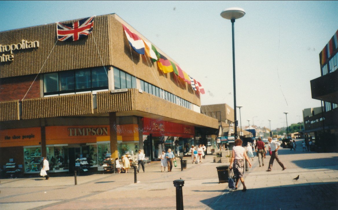 Who remembers Littlewoods? Our current exhibition 'Routed' has lots of your memories of Barnsley town centre over the years, there's also chance to leave your own too! <a href="/RoutedinB/">RoutedinBarnsley</a> 

📸<a href="/BarnsArchives/">Barnsley Archives & Local Studies</a>

experience-barnsley.com/whats-on