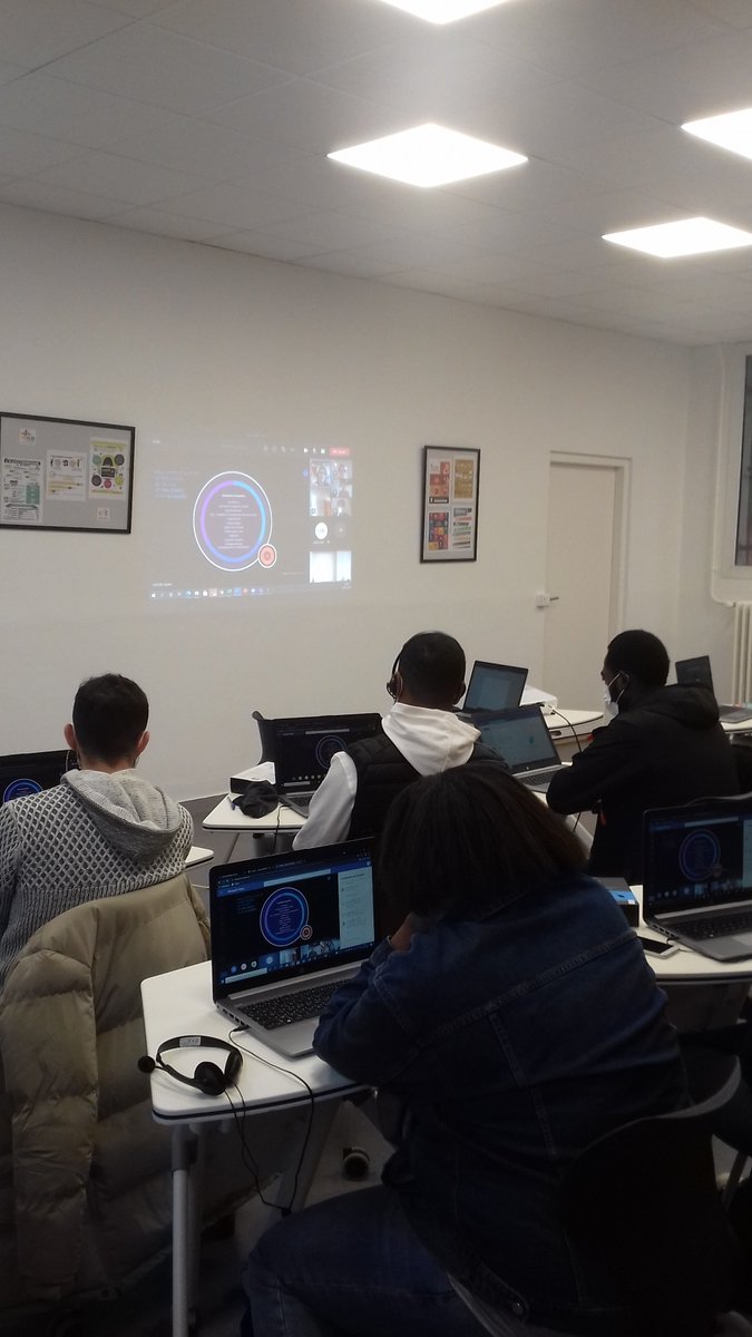 hubdelareussite's tweet image. 🚀#1Jour1Métier #DéveloppeurWeb #TechnicienInformatique
Encore une belle action réalisée avec @capgeminifrance dans le cadre du projet @OCFrance ! Merci aux collaborateurs de #Capgemini pour leur disponibilité !
👉🏻 shorturl.at/hEIUZ
@E2C95 @E2C78 #E2CNumérique #Meaux