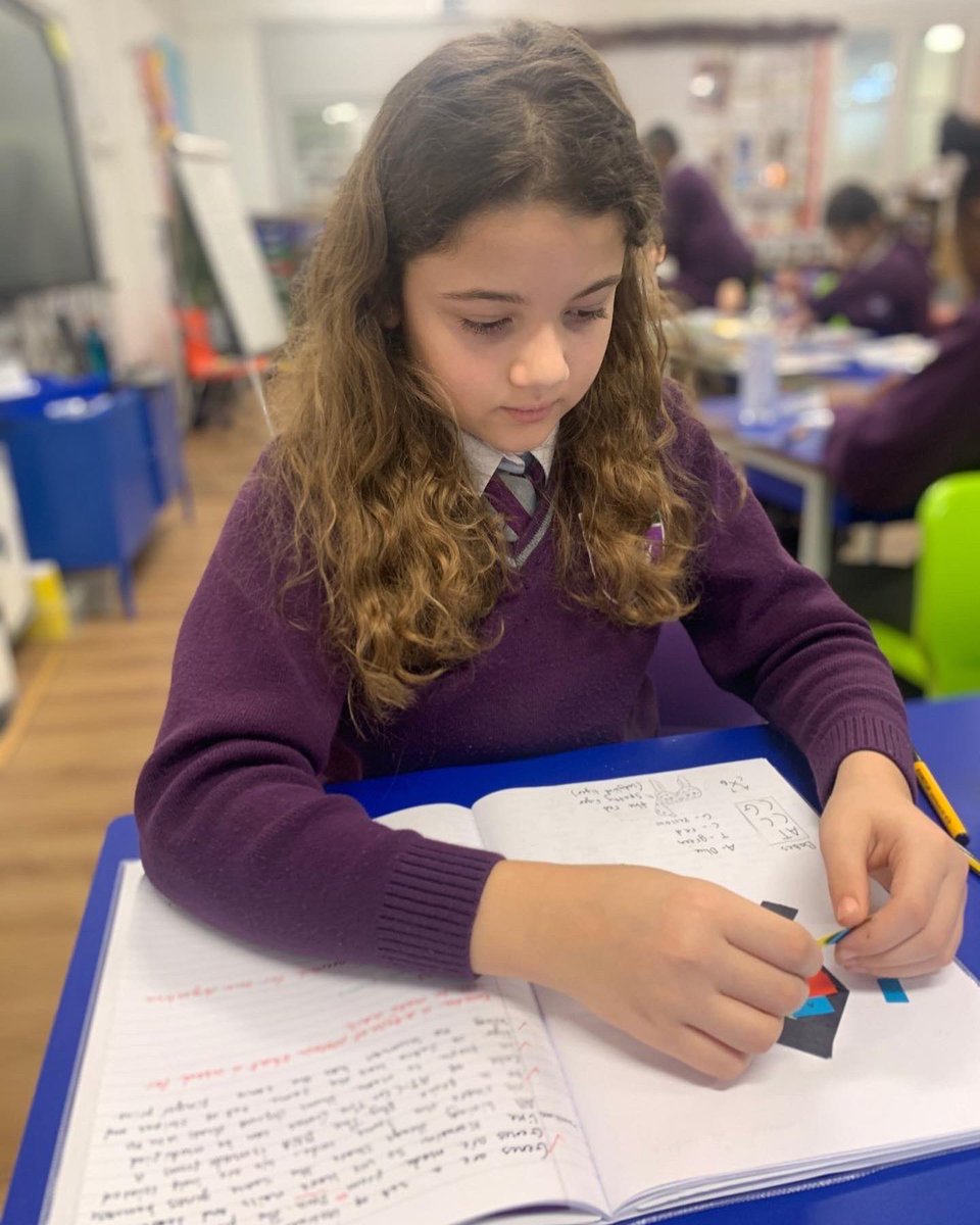 HPA_Philip_Lane's tweet image. #HPAPLYear6 have taken the code of life in their own hands and made their own gene sequence! Try asking them what DNA stands for - they know how to pronounce Deoxyribonucleic Acid!

#HPAPLScientists