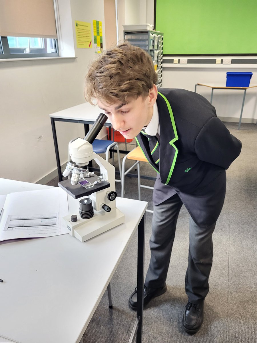 Mrs Barton👩🏼‍🔬 tweet media