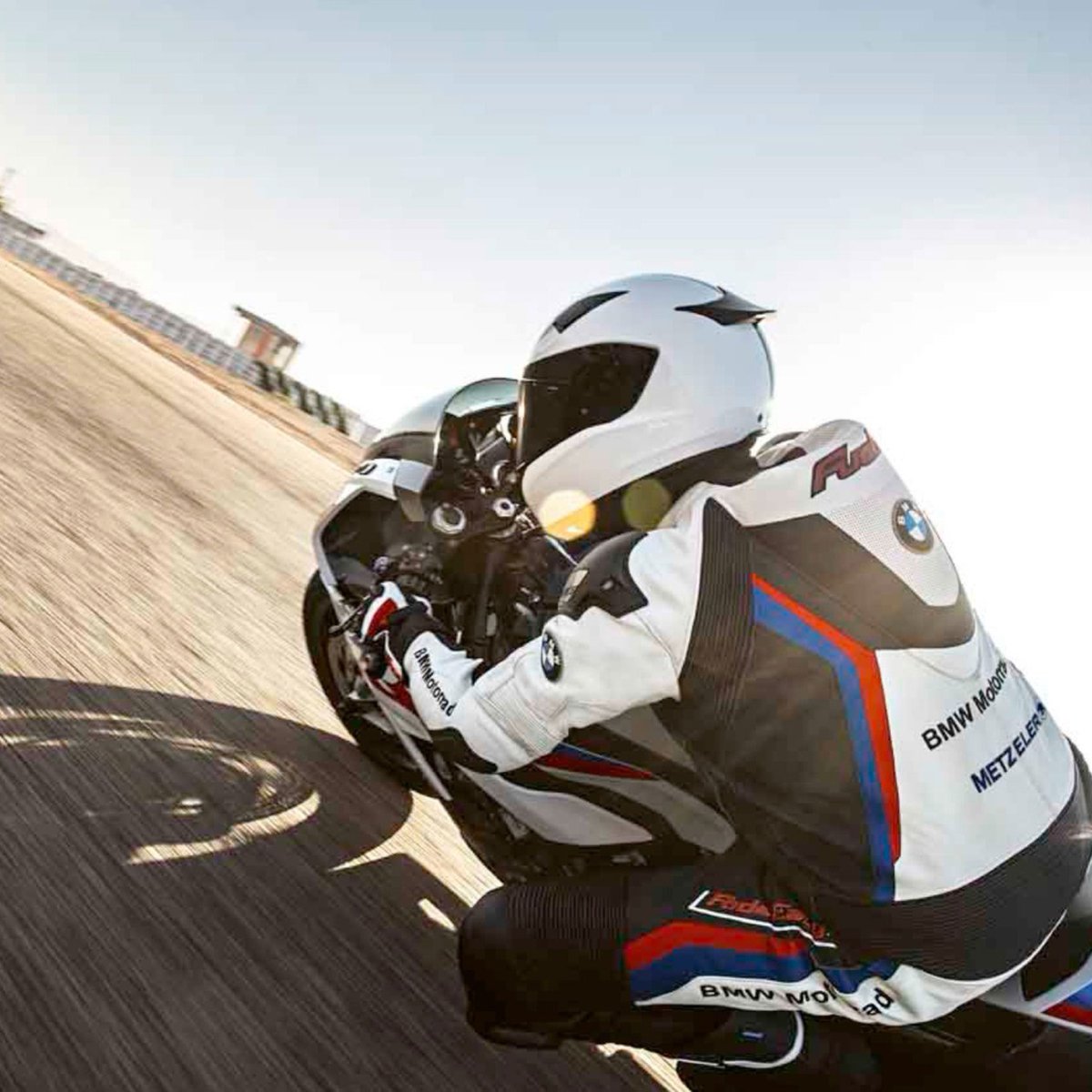 VinesBMWBikes's tweet image. A look ahead to April: Europeon Trackday Event with Vines 🏁

Join us for 4 days on the track in sunny Spain from 29 April -2 May 2022. For more info and to book your tickets click here bit.ly/3GEOKSZ