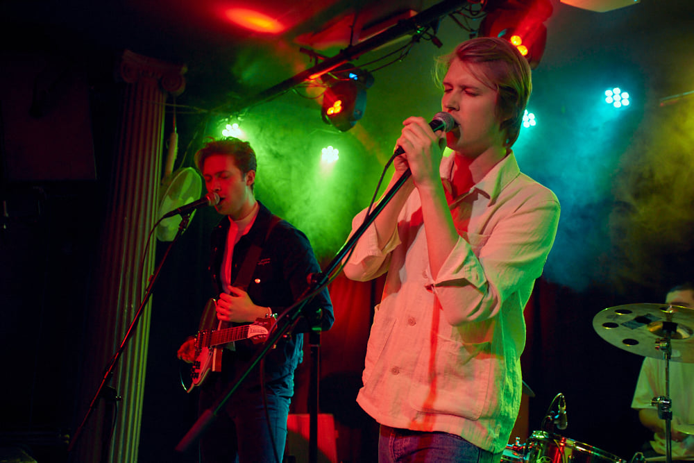 .<a href="/pettlevelmusic/">Pett Level</a> for fans of Tame Impala, MGMT, Blossoms London Big in 2022 📸 <a href="/TomOxleyPhoto/">TOM OXLEY</a> 

open.spotify.com/artist/0OGsQmx…