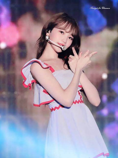 キムチェウォン izone アイズワン ルセラフィム まとめ売り公式 キムチェウォン izone アイズワン ルセラフィム まとめ売り公式