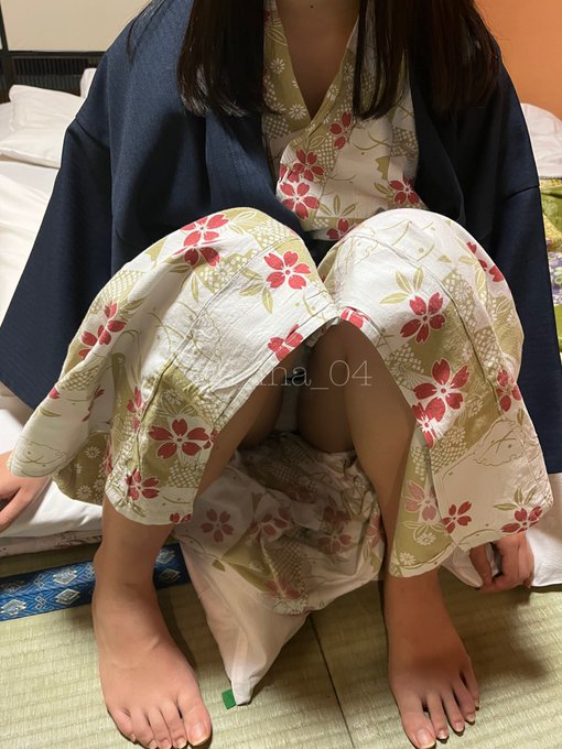 撮られてました。 https://t.co/JUCOSoaaSc<a href="/tag/%E8%A3%8F%E3%82%A2%E3%82%AB%E7%94%B7%E5%AD%90%E3%81%A8%E3%81%A4%E3%81%AA%E3%81%8C%E3%82%8A%E3%81%9F%E3%81%84"class="tags"><span>#裏アカ男子とつながりたい</span></a>