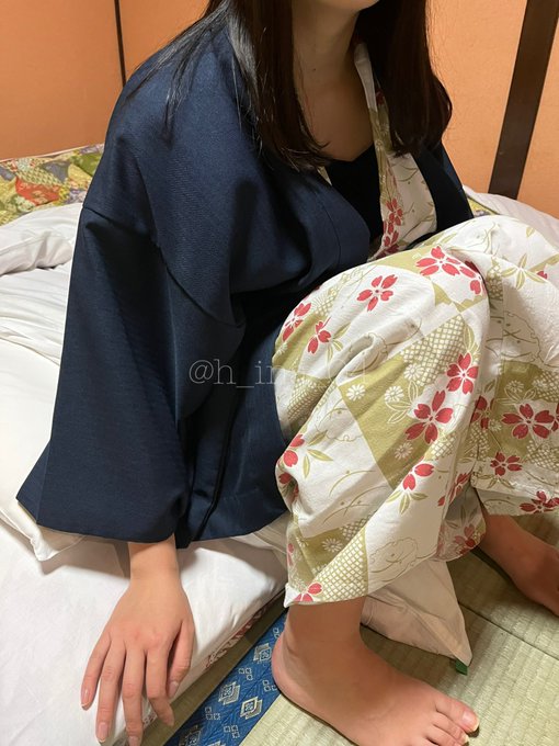 撮られてました。 https://t.co/JUCOSoaaSc<a href="/tag/%E8%A3%8F%E3%82%A2%E3%82%AB%E7%94%B7%E5%AD%90%E3%81%A8%E3%81%A4%E3%81%AA%E3%81%8C%E3%82%8A%E3%81%9F%E3%81%84"class="tags"><span>#裏アカ男子とつながりたい</span></a>