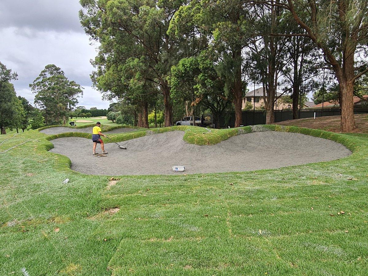 as22obrien's tweet photo. Nice little @CapConGolf install on a Friday arvo for the @GlobalTurf3 NSW crew. Thanks to Ron and his boys @northrydegc for giving us a helping hand. #capillaryconcrete #globalturf #golfcourse #nomorewashouts https://t.co/MdLx0xm06y