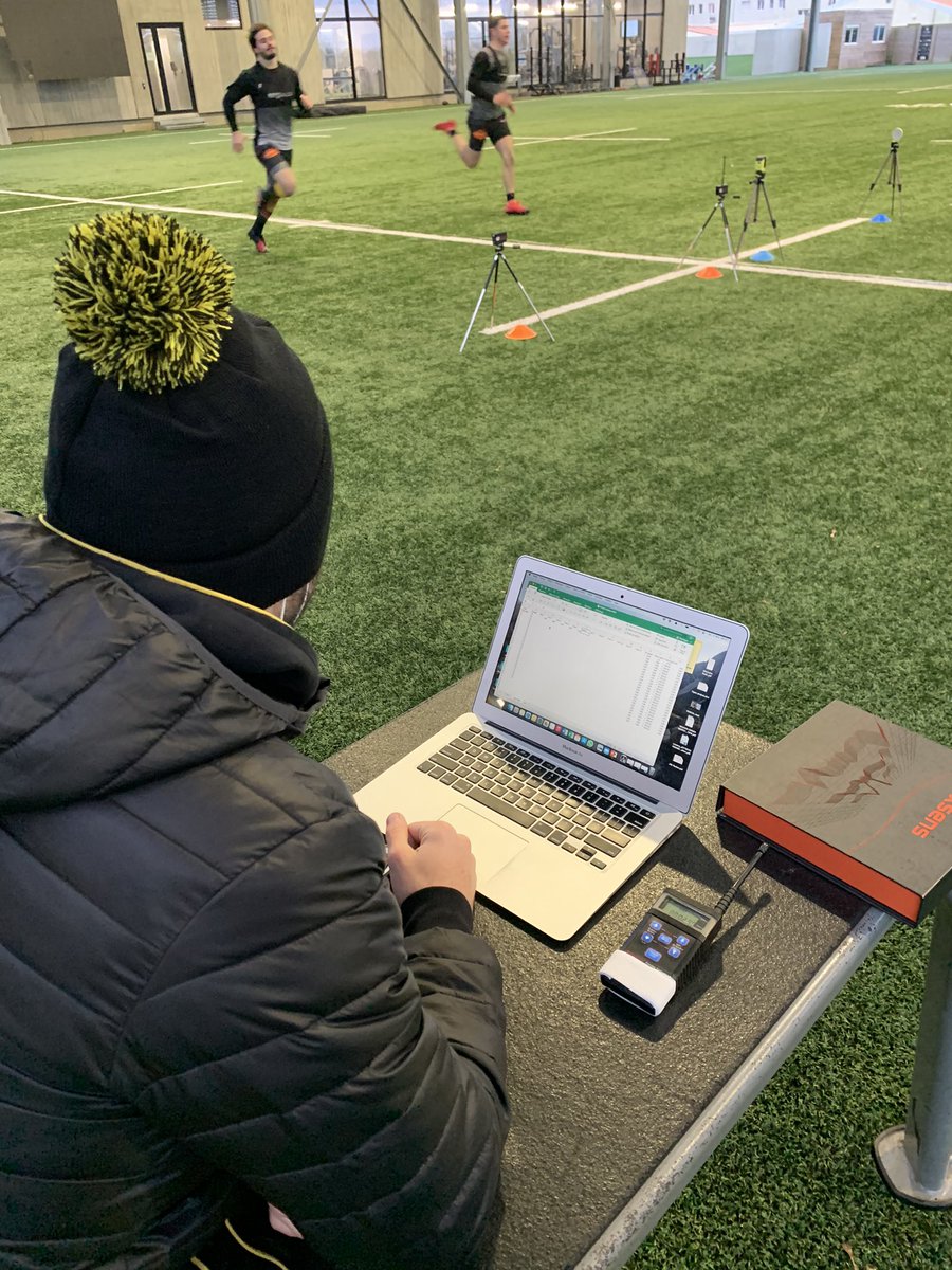 I successfully defended my PhD a week ago, it's done ! What an amazing journey it was..  Many thanks to my amazing team <a href="/LaurentBosquet/">Laurent Bosquet</a> <a href="/inigomujika_en/">Inigo Mujika (En)</a> <a href="/N_Berryman/">Berryman Nicolas</a> <a href="/jb_Paquet/">Jean-baptiste Paquet</a> and <a href="/staderochelais/">Stade Rochelais</a> for these 3 years and more to come !