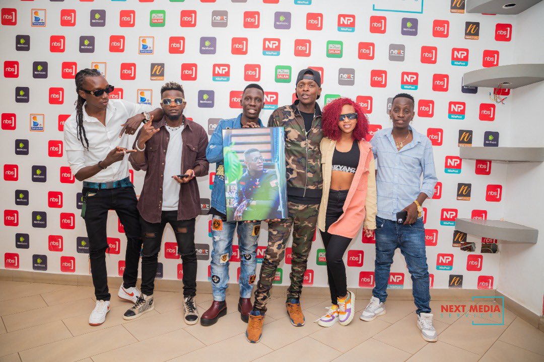 DouglasLwangaUg's tweet photo. Yesterday we recieved a Dr Jose Chameleone autographed board &amp; he requested the Next media Mgt to hang it on the wall.

Minwhl he set guidelines for his funeral.If he ever died his p’ple shld put him in a glass casket &amp; he oready told kimswagga he wants a white suit. #NBSUpdates https://t.co/dYCRsJ5WYa