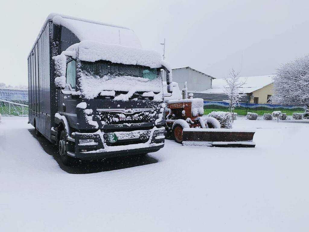 ngm_ltd's tweet image. Not sure which rig to use this morning! ❄️#enclosedcartransport #shootsupport #winterfun