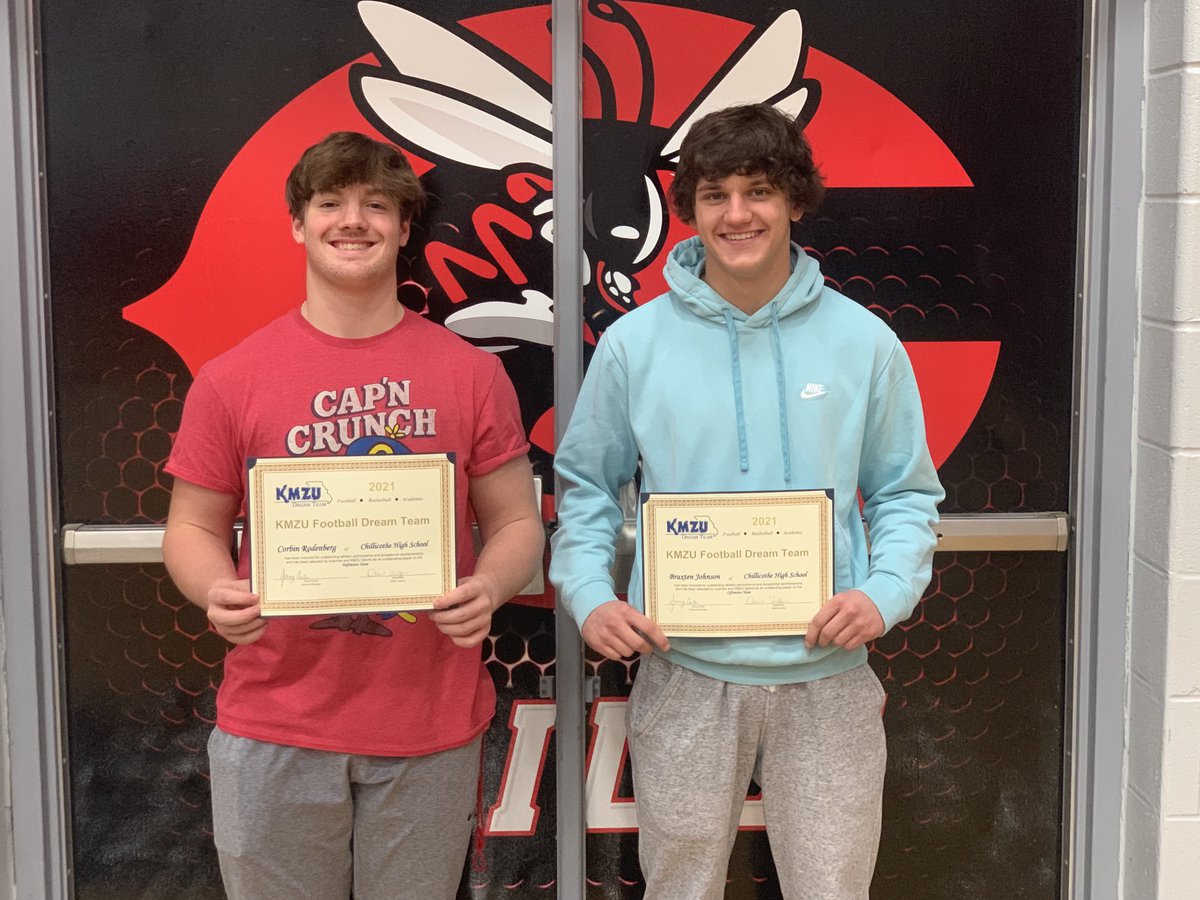 CHS_Hornet_FB's tweet photo. Congratulations to Braxten Johnson and Corbin Rodenberg for making the KMZU Dream Team for Football! https://t.co/8iVklrl4PZ