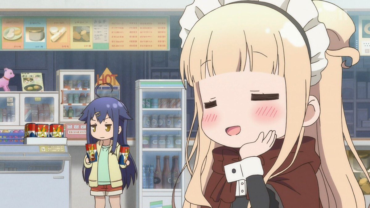hinakawapicbot's tweet photo. 後ろで色々選ぶくーちゃん… https://t.co/5EEWiUG1MD