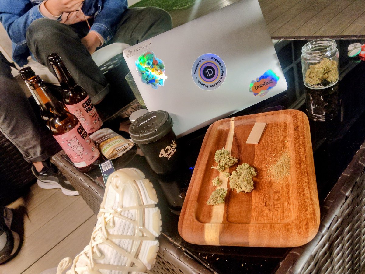 Turbo_Urbo's tweet photo. 🦄 #crypto #cannabis community is duin 💯 % gud @DoinGudHQ @Fast_Buds https://t.co/0NjtJNhoIw