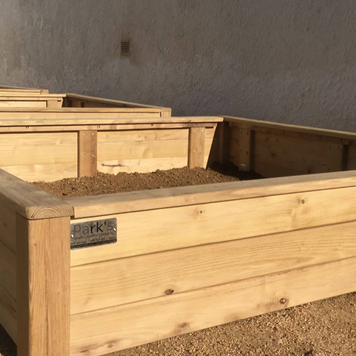 Parks3000com's tweet image. #jardinera superxula de #fusta
.
.
.
#jardineria #jardins #decoracioexterior #espaiexterior #jardineradefusta #horturbà