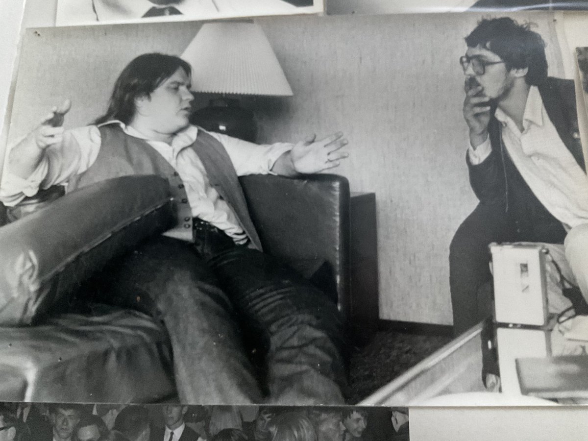 Pakweg 40 jaar geleden mocht ik Marvin Lee Aday interviewen. Aardige vent. Nu hoor ik dat # Meat #Loaf (73) is overleden. To paradise...
#RIP