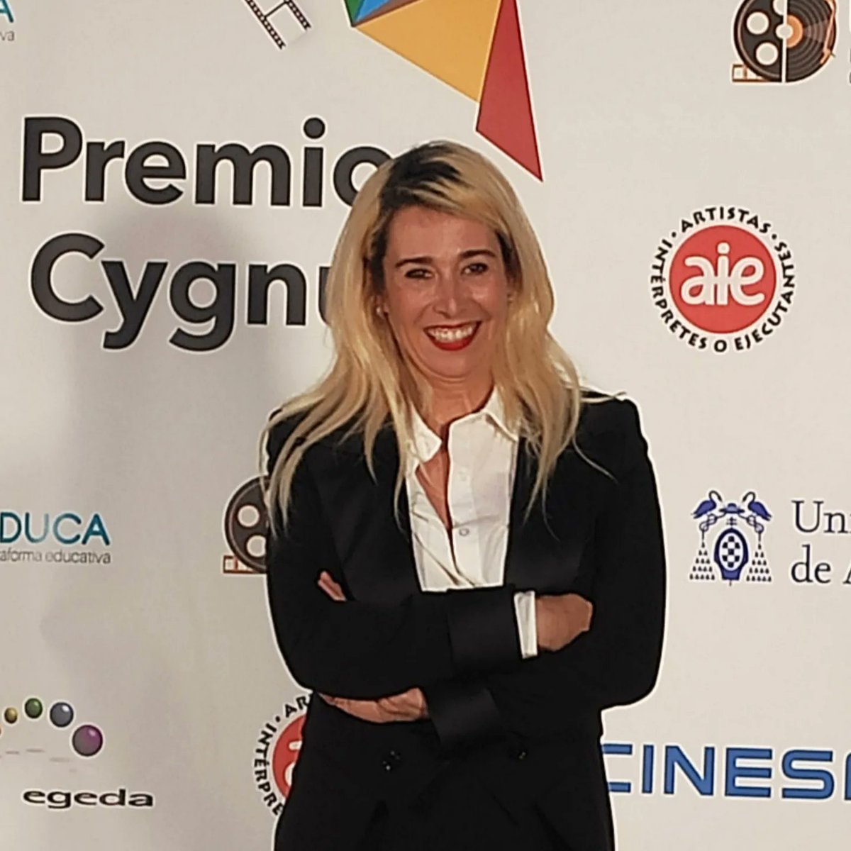 BowfingerFilms's tweet photo. Felices de que @Maria_Luisa_Gtz haya sido galardonada con el #Premiocygnus a la Mejor Producción por #atodotrendestinoasturias.Gracias @UAHes #acivas y @CIMUART1 por el reconocimiento 🌟 https://t.co/3YFEsxkscK