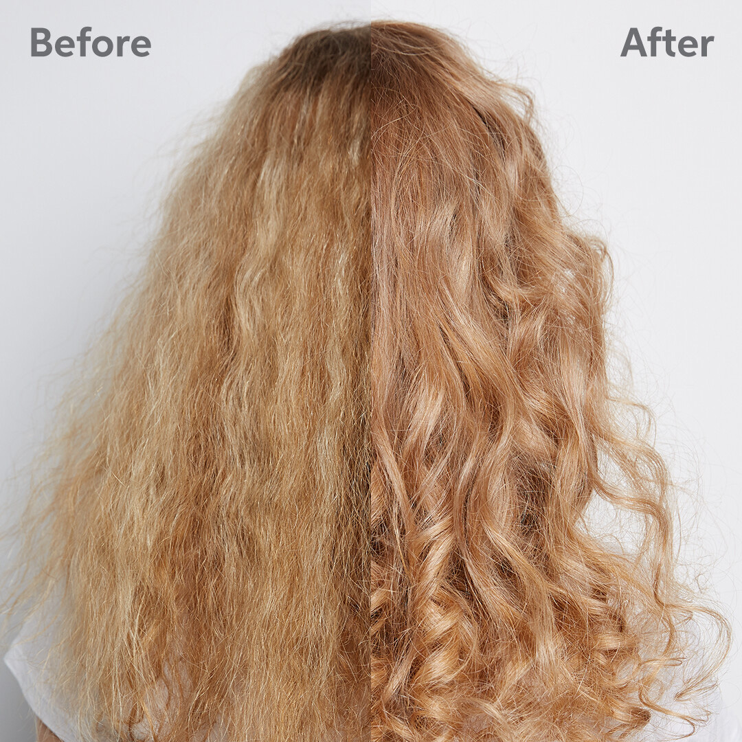 SalonSuppliesUK's tweet photo. You can't ignore these before and afters π ColourMotion+ improves coloured hair vibracy and strengthens with WellaPlex bonding agent β¨ Discover the line on special offer today. #wellacare #wellaprofessionals #colormotion #haircare @wellahairuki https://t.co/x1fcDpIekq
